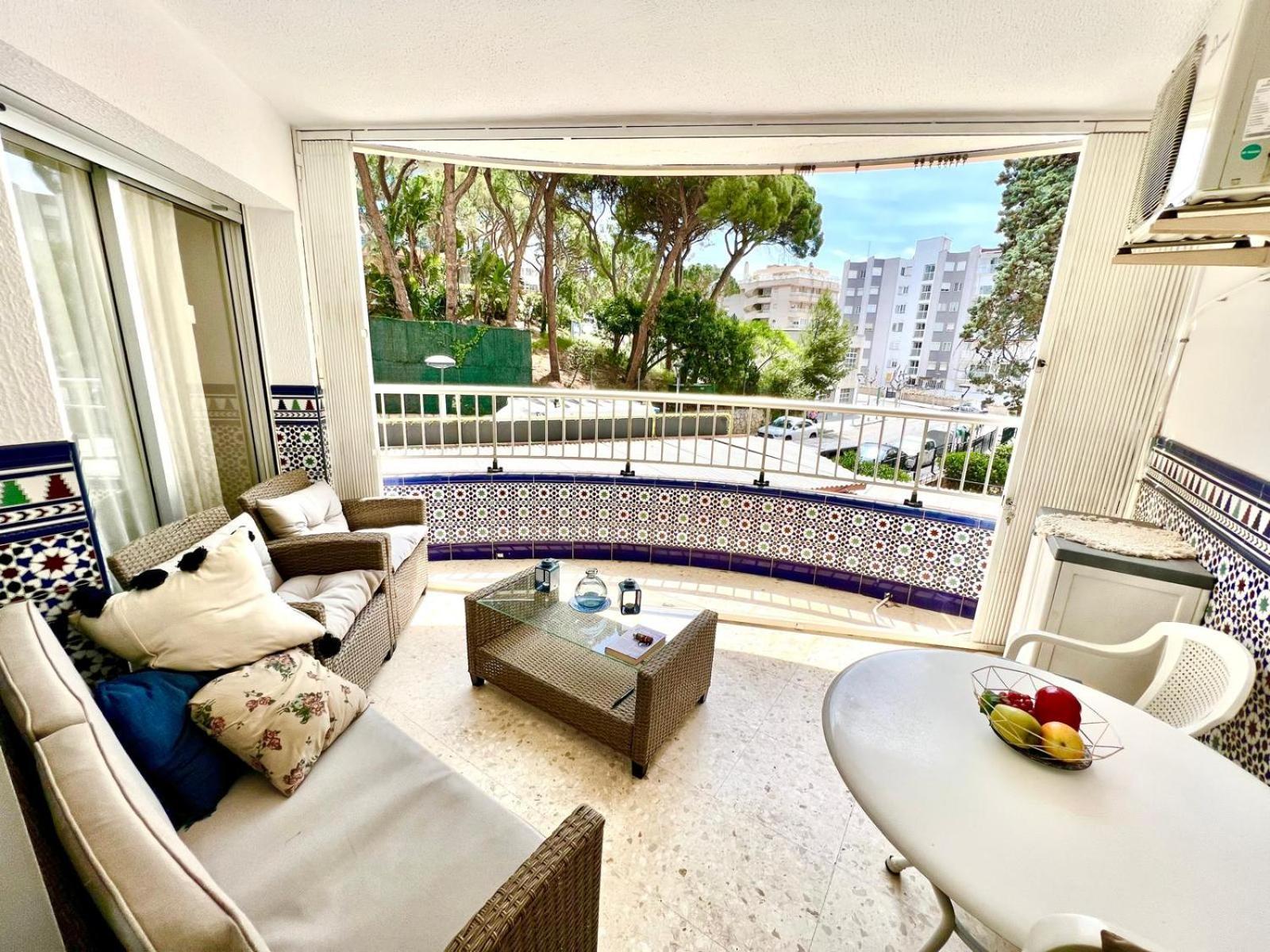 Azul 2 Bedroom Apartment In Salou Tarragona Exterior photo